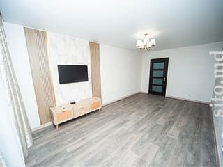 Vânzare apartamente - foto 8