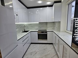 Producem mobila la comanda! Bucatarii, dulapuri, antreuri  livinguri!