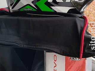 Мотошлемы - фото 4