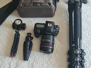 Canon EOS 5D MARK IV + Canon EF 24-70mm + ACCESORII